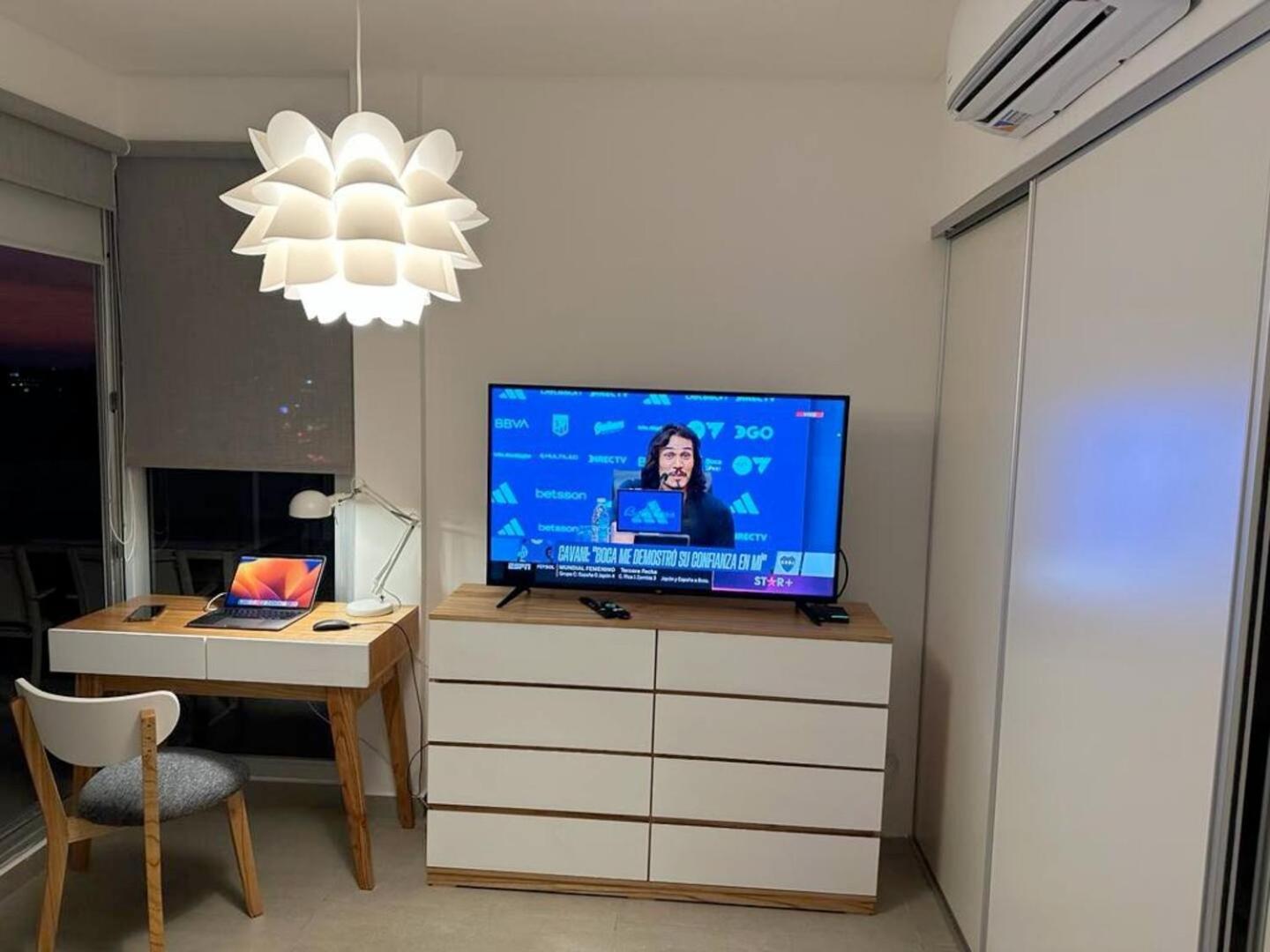 Penthouse Panorámico a Estrenar en Sofisticado Barrio y Edificio 100m2 Piscina Salon de Eventos Gym