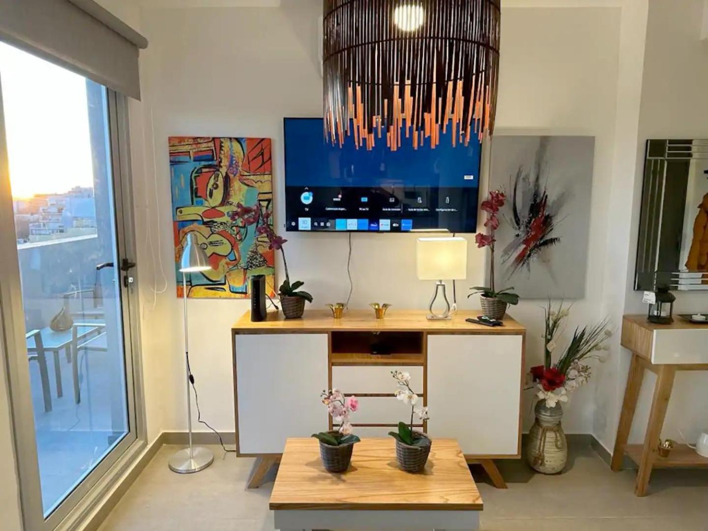 Penthouse Panorámico a Estrenar en Sofisticado Barrio y Edificio 100m2 Piscina Salon de Eventos Gym