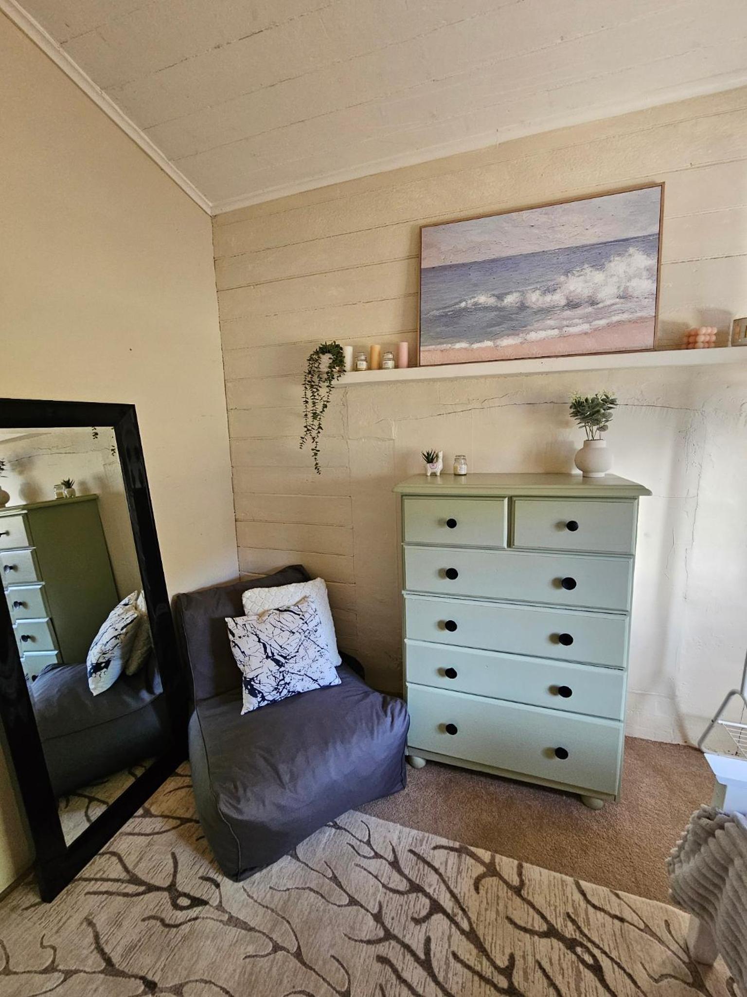 Cosy, 1930s Country Style Cottage in Mount Barker WA