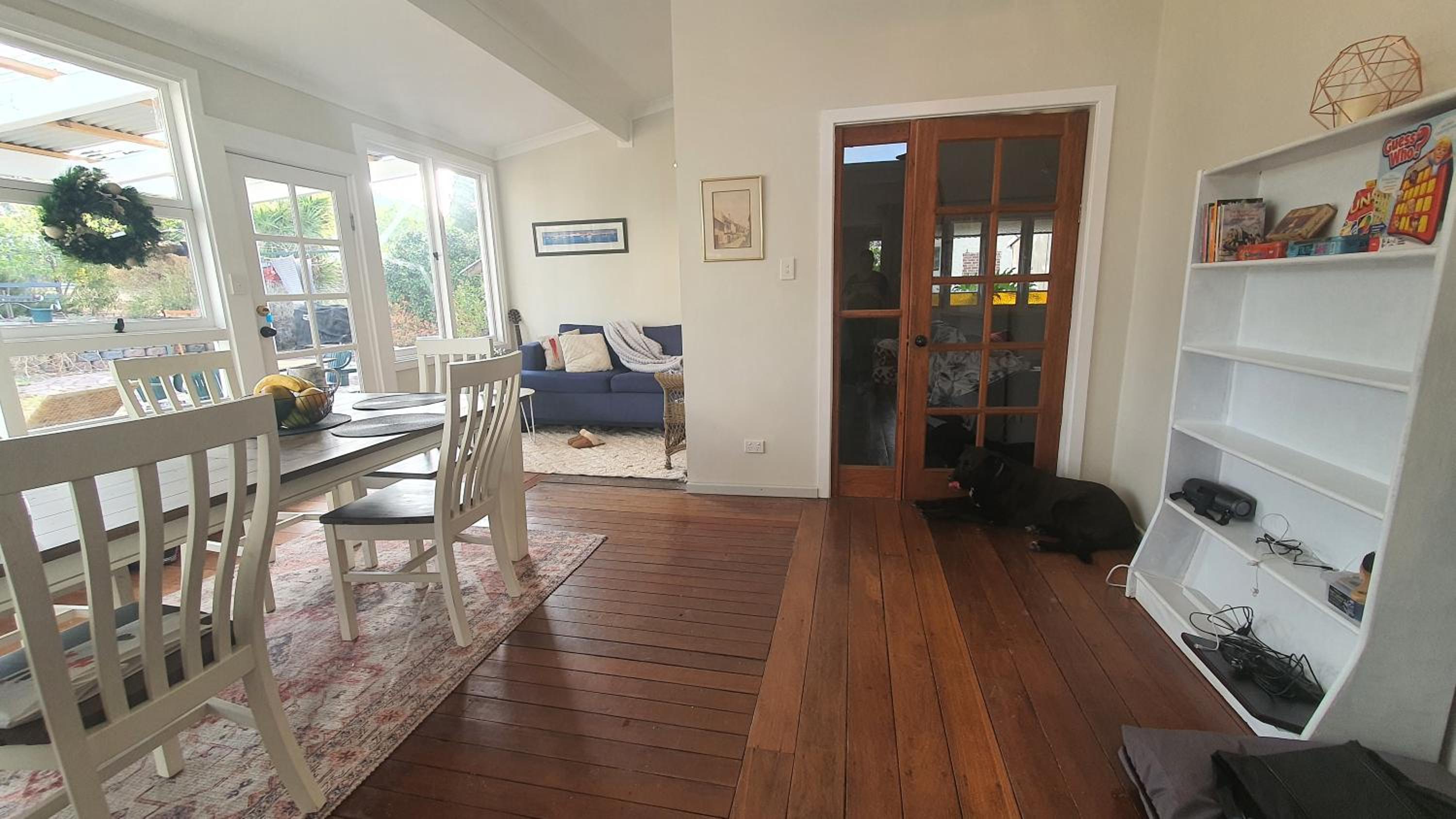 Cosy, 1930s Country Style Cottage in Mount Barker WA