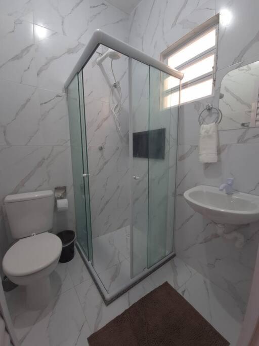 Dúplex 2 quartos próximo a Orla