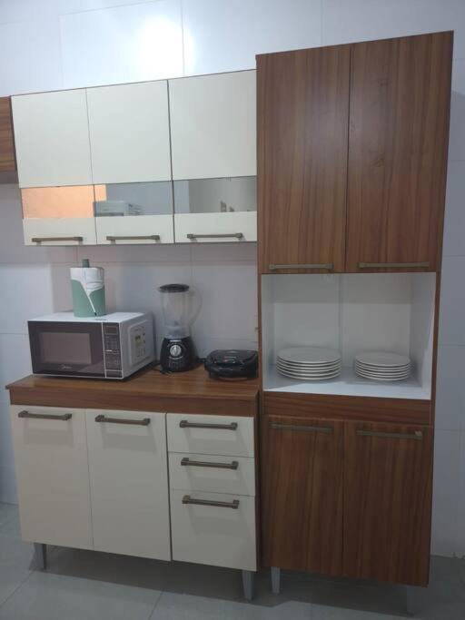 Dúplex 2 quartos próximo a Orla
