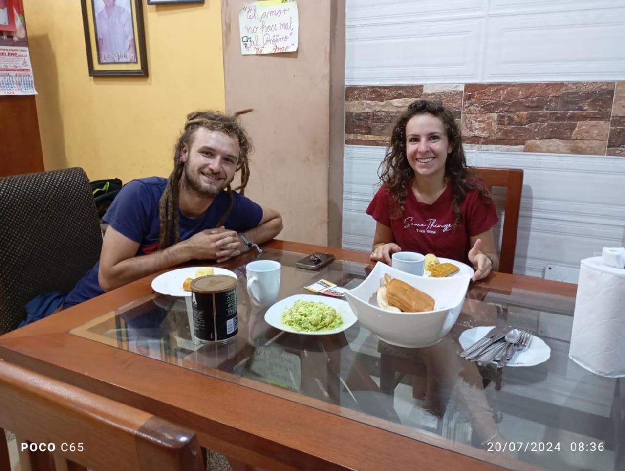 Emanuel&Cavita