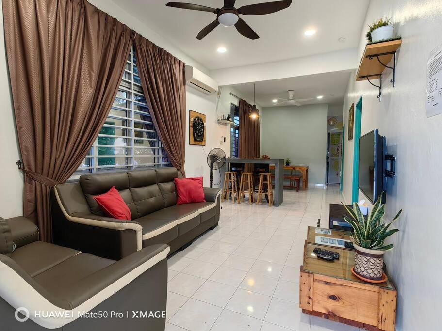 PD Leisure Homestay Taman Tanjung photo 7