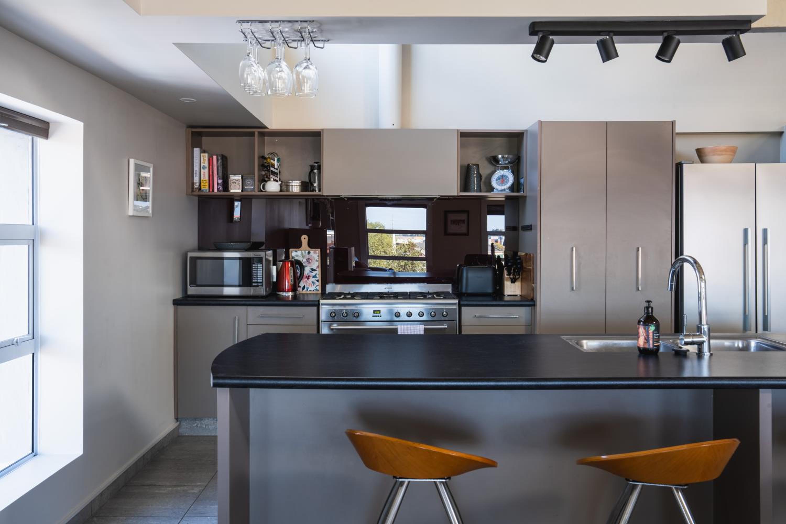 Manor Place Stays- Apartment Two