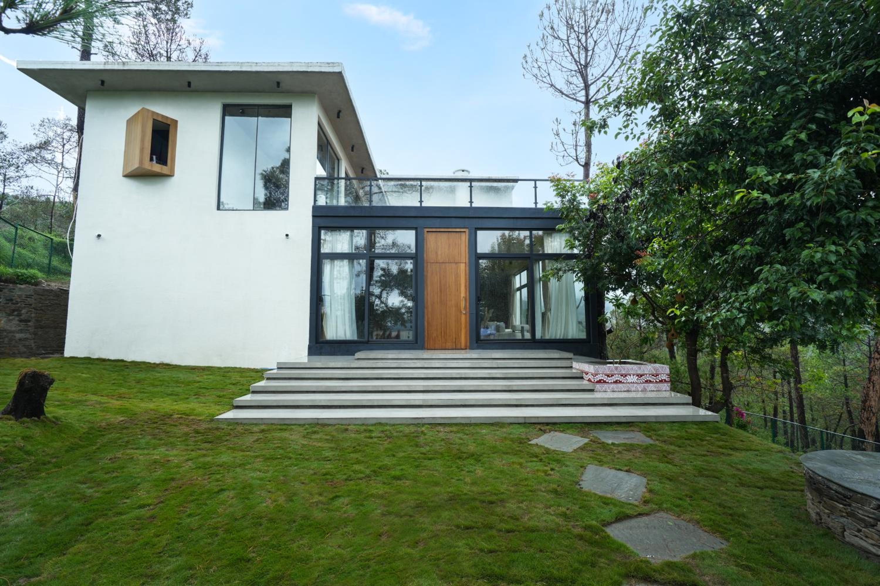 Sukoon Villa - Serene Luxury Near Almora Hills view 3