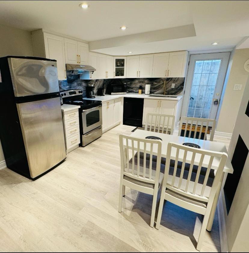 Spacious Basement in Oakville