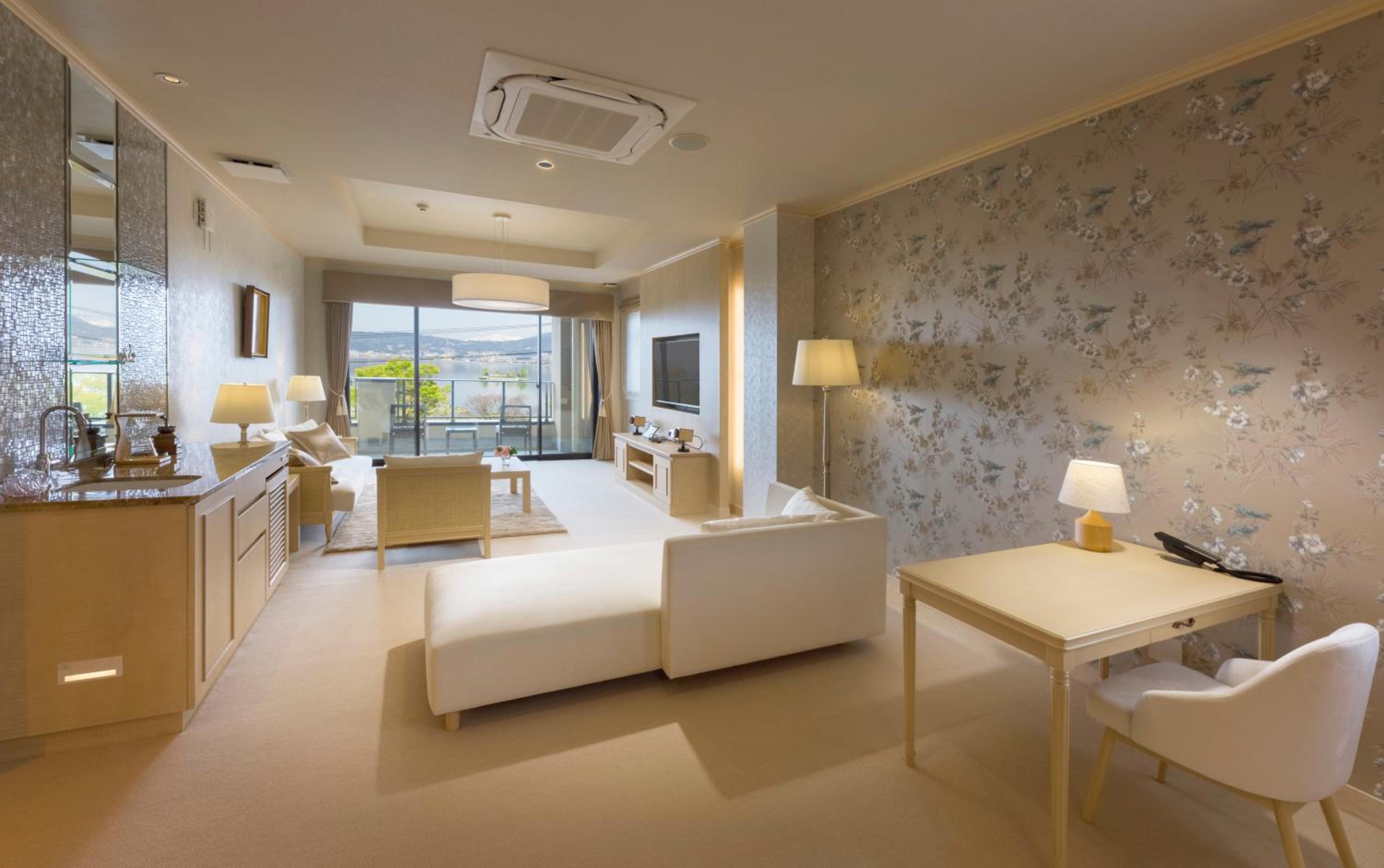 Katakura Silk Hotel