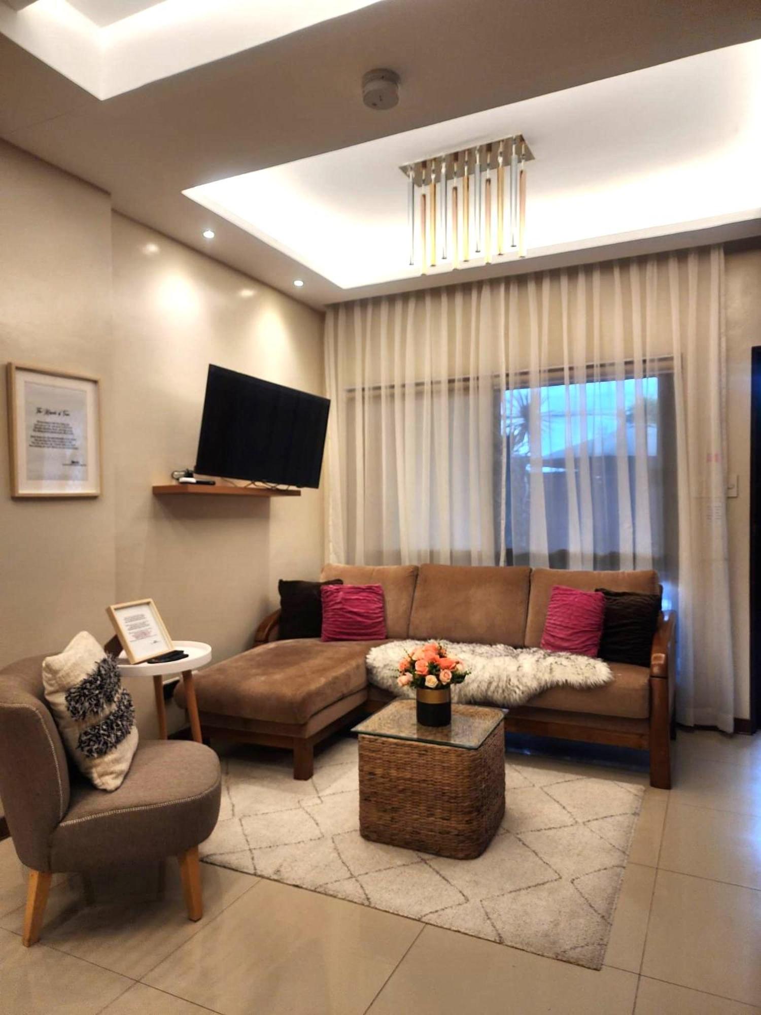 Gloria Tree Mayon and Park View Residences view 5