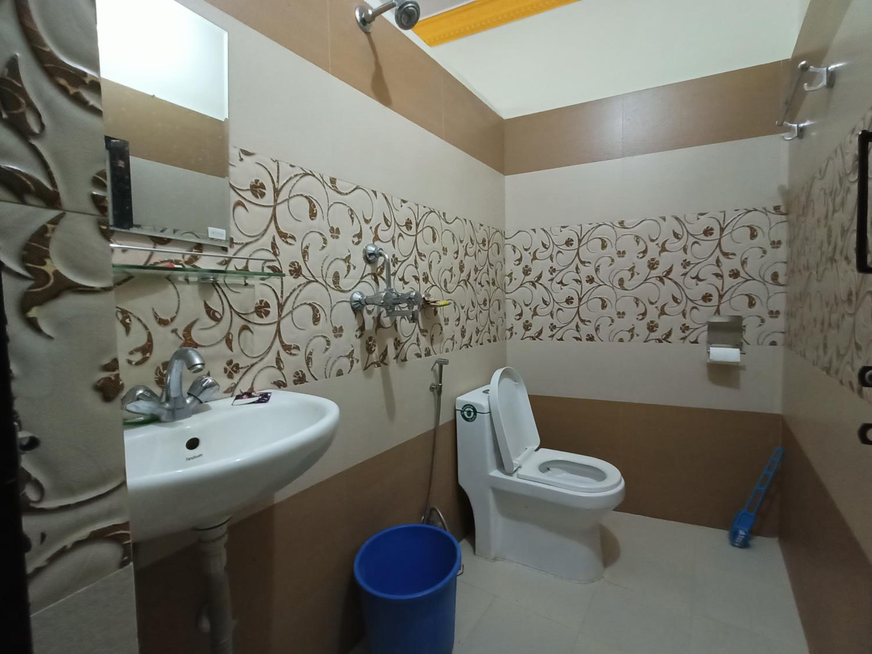 THAPA HOMESTAY