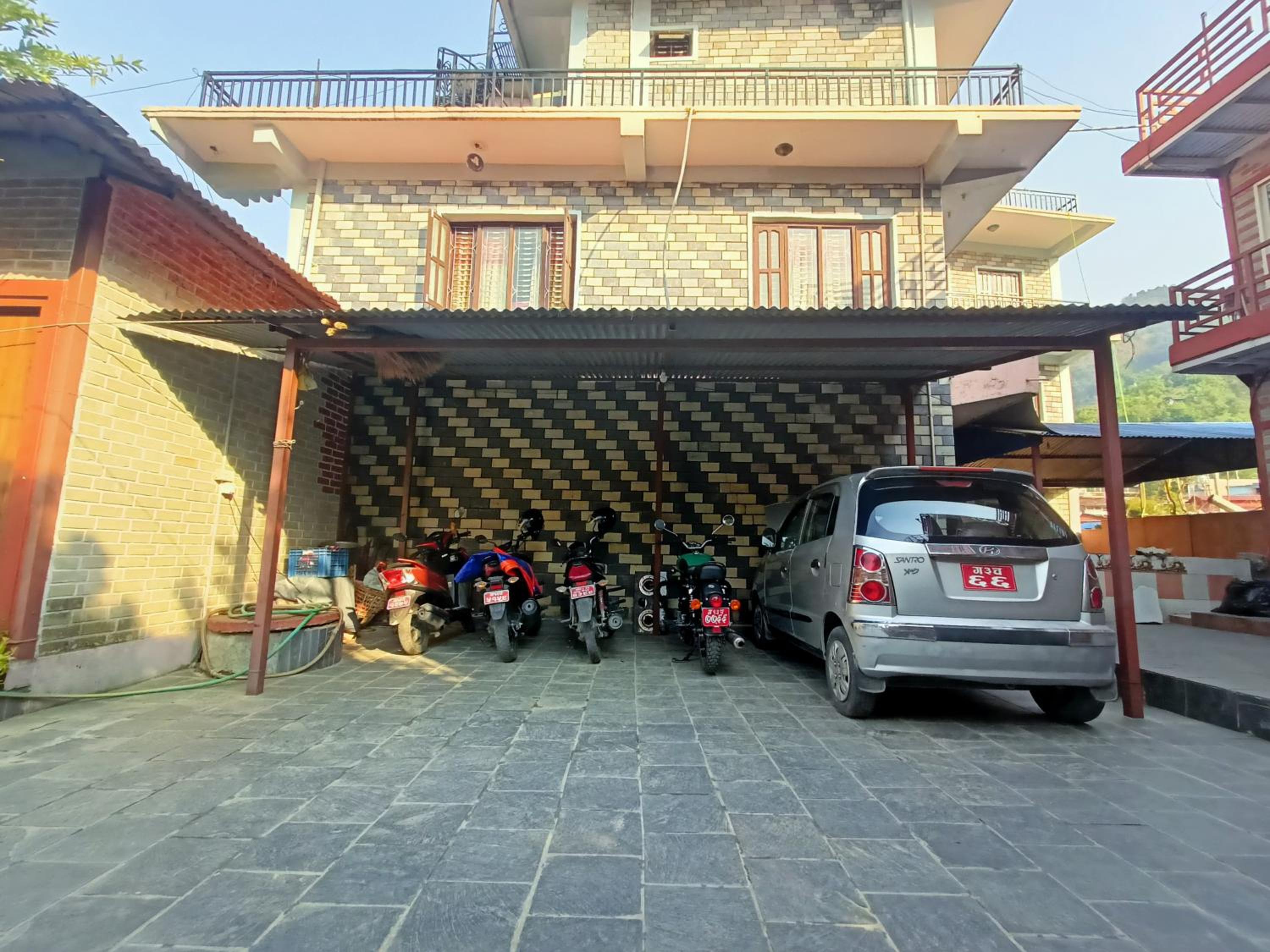 THAPA HOMESTAY