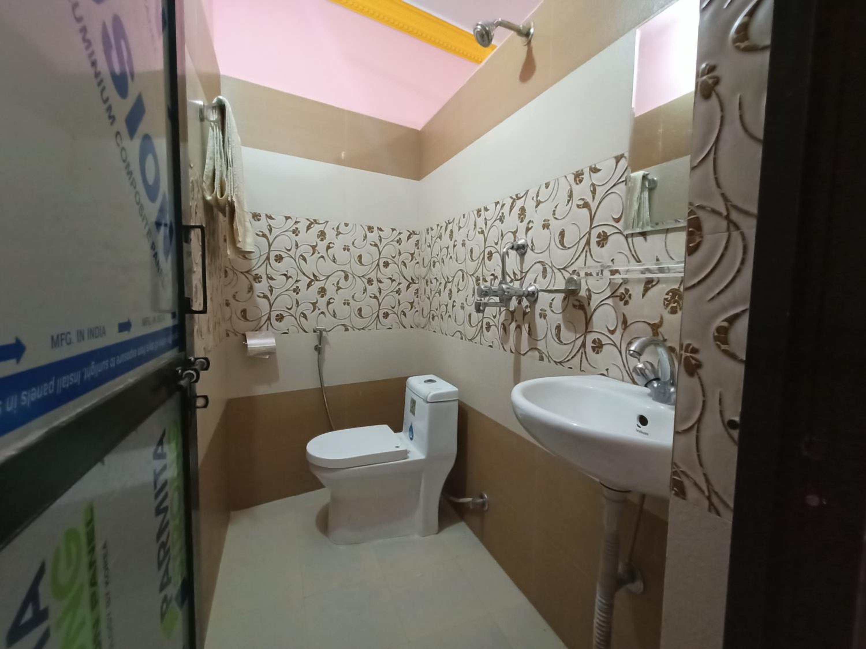 THAPA HOMESTAY