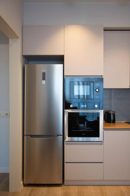 ProRealty - 2BR apartment with view to city and river view 4