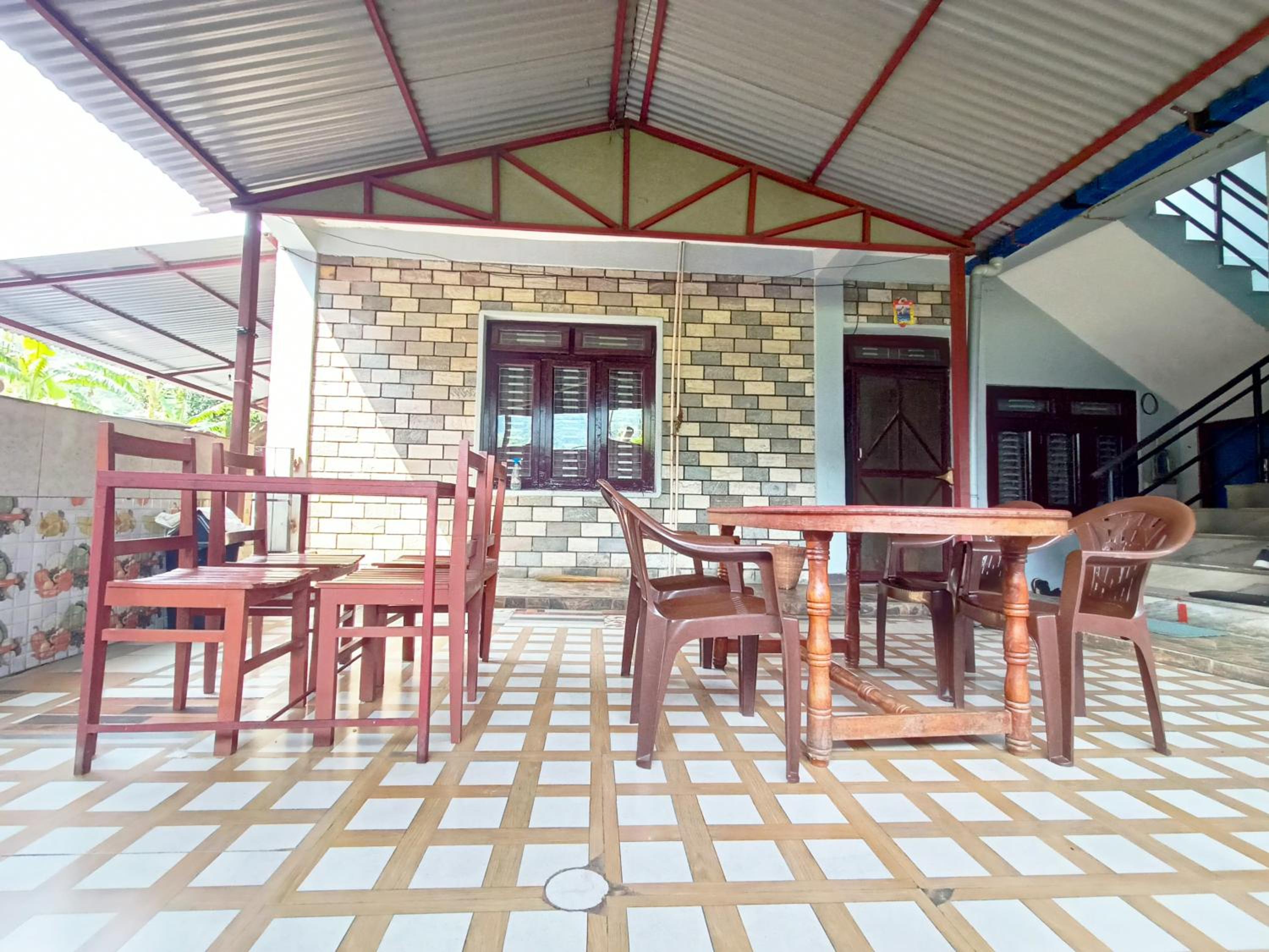 THAPA HOMESTAY