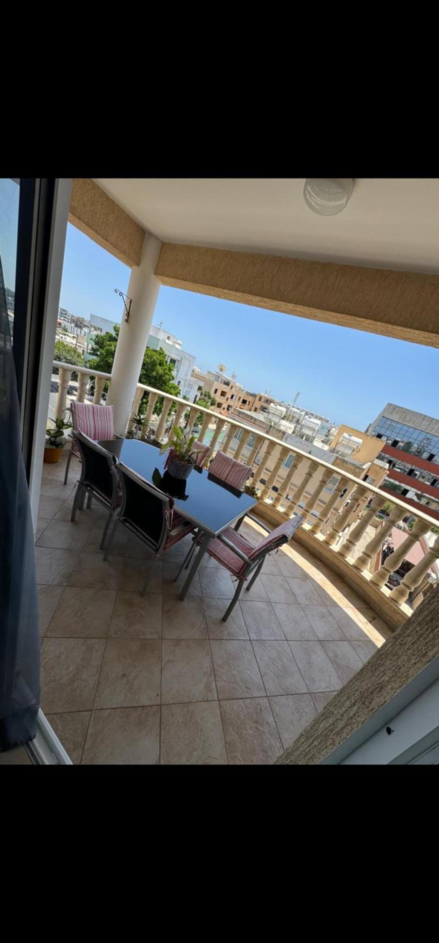Two bedroom apartment for rent per day