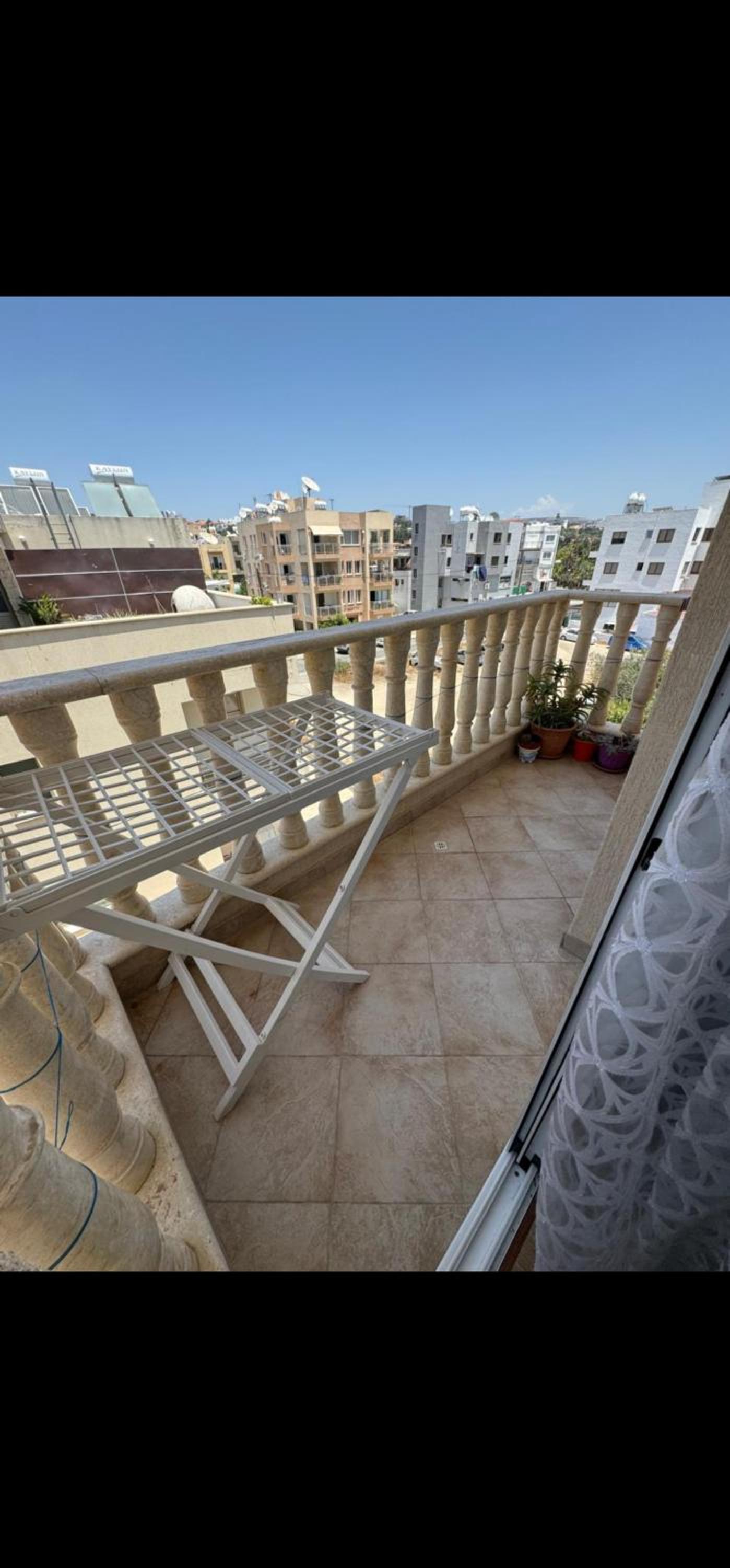 Two bedroom apartment for rent per day