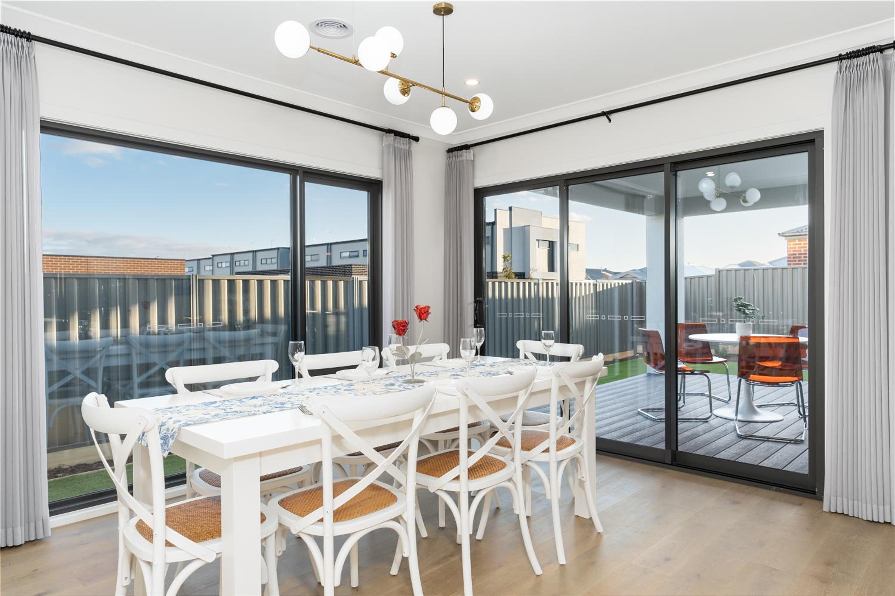 Everhome Lakeside Home