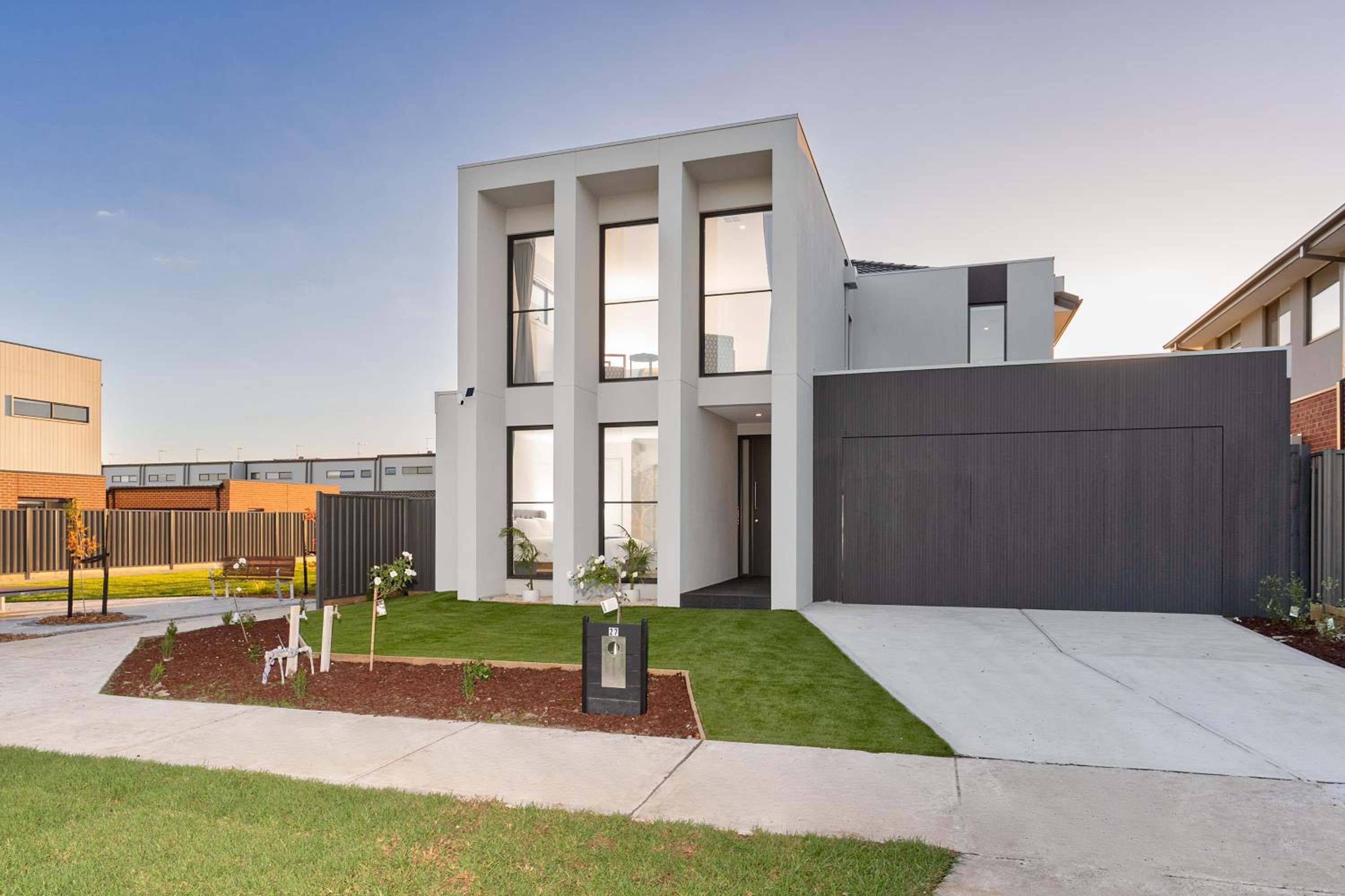 Everhome Lakeside Home