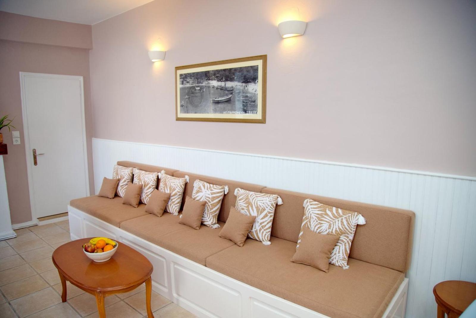 Aroura Homes Spetses 3BR 2BA view 3