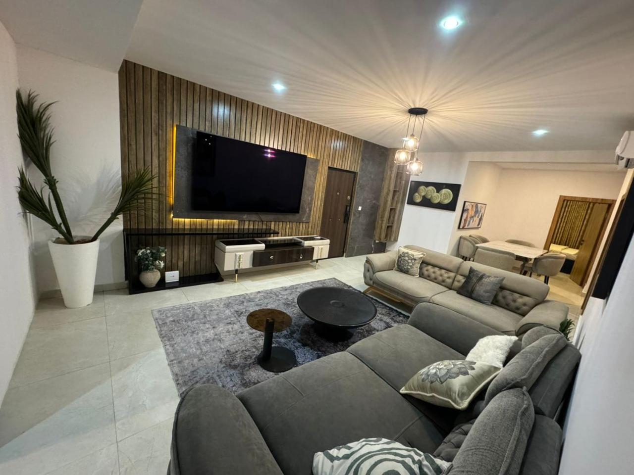 Colan Apartments
