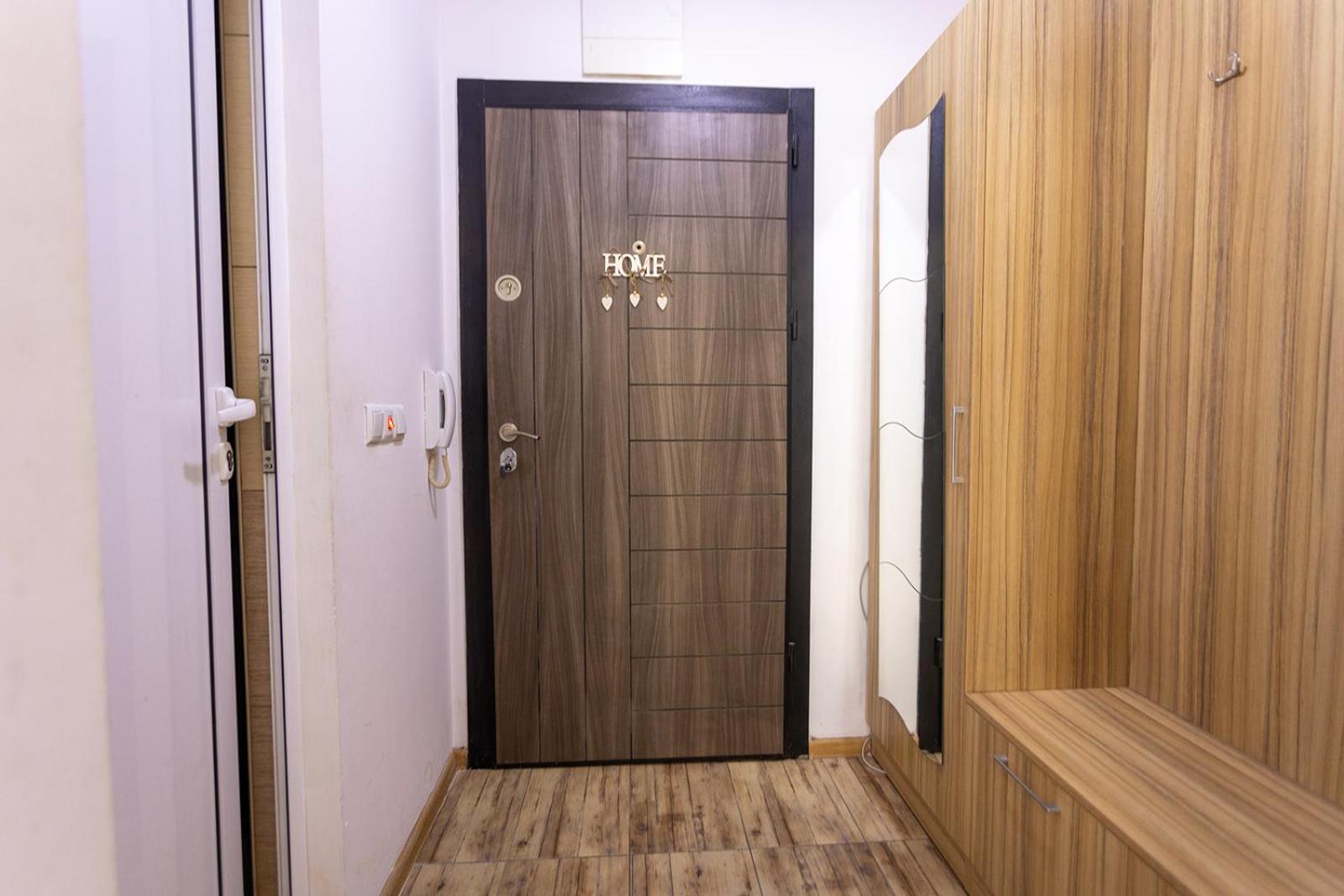Karastoyanovi's apartment- Studentski grad view 3