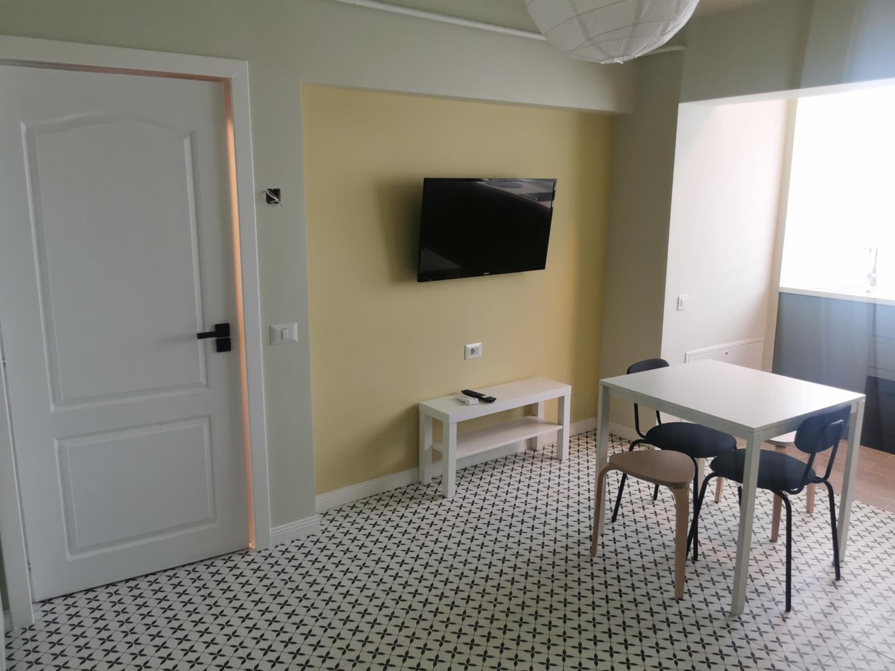 Luxury Apartment Twins view 3