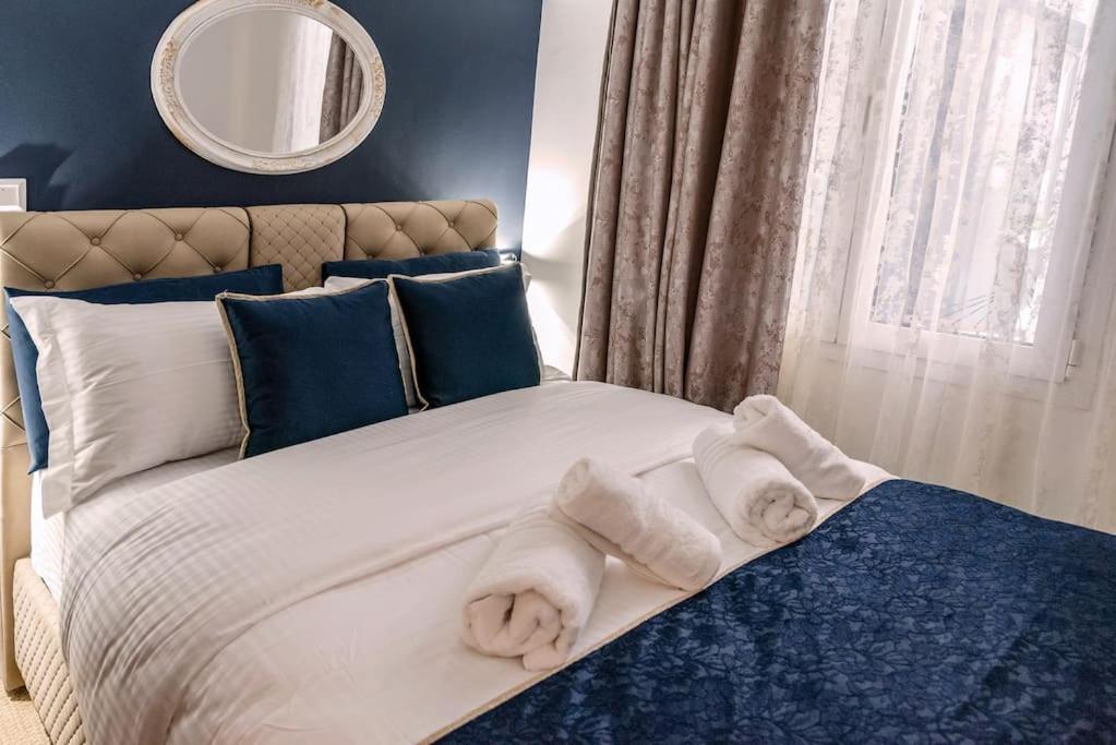 Aristotle Onassis lux Apartment