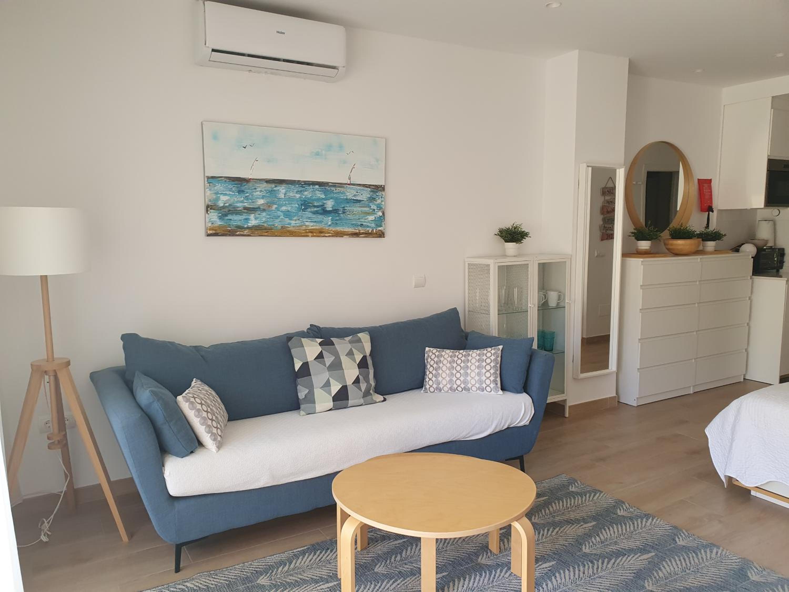 Benalbeach Loft Garden and Sea View