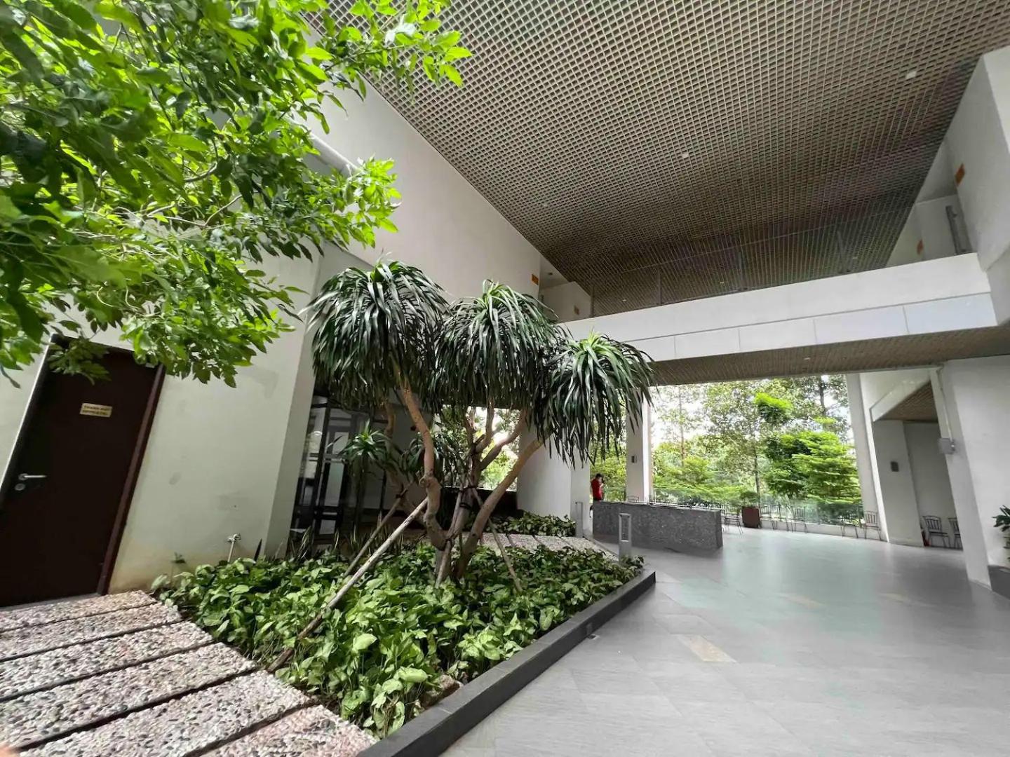 Căn hộ cao cấp gần sân bay TSN