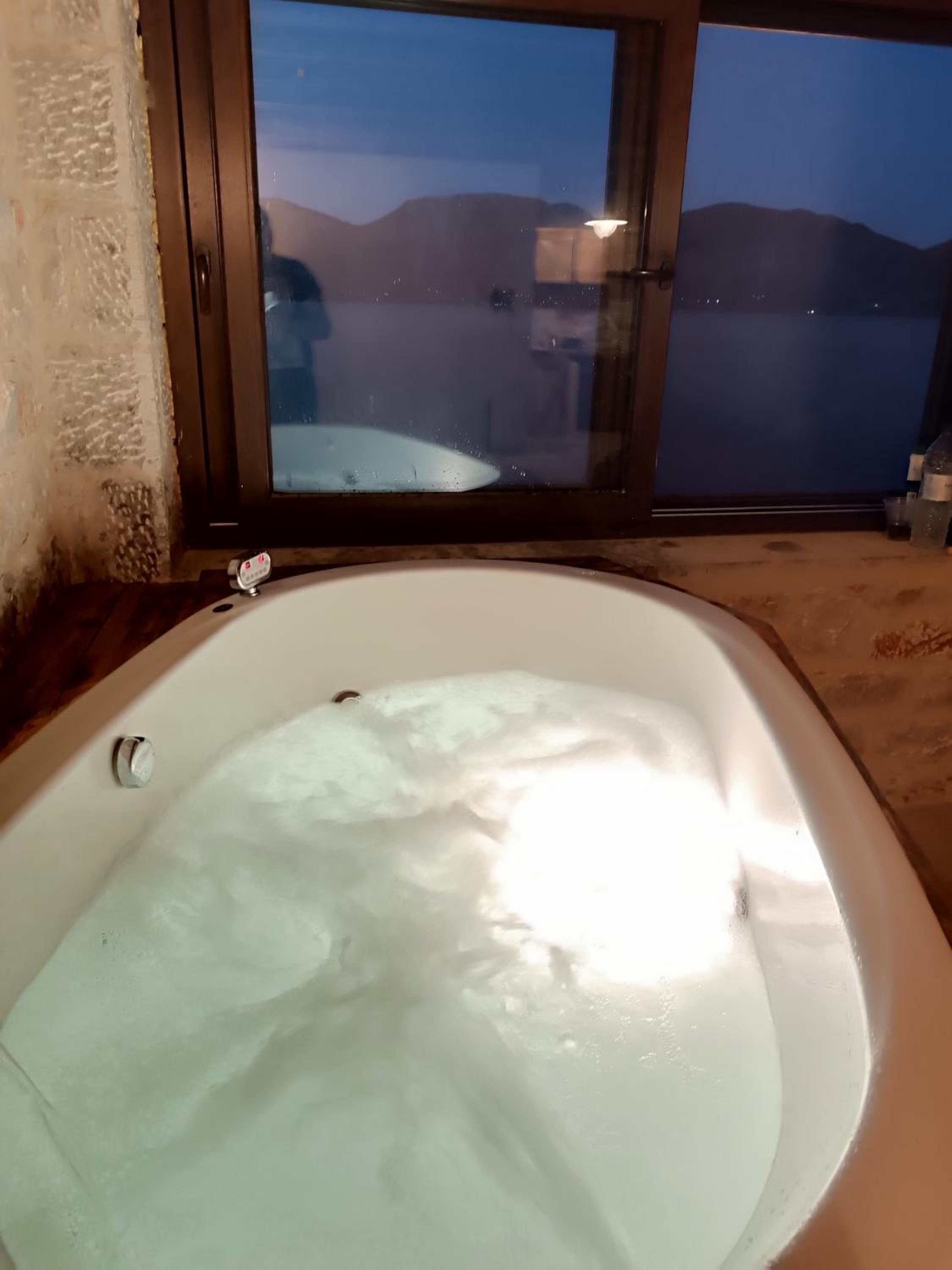 Luxury suite of Villa Lagkadaki
