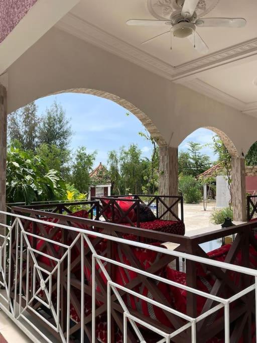 Belle villa face au lac