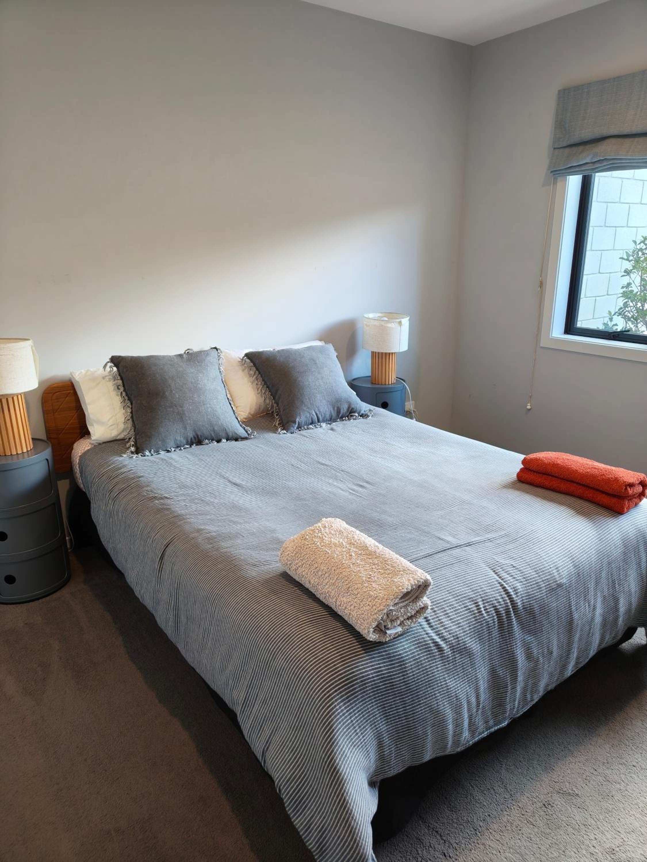 peaceful gully view home -4 bedrooms view 4