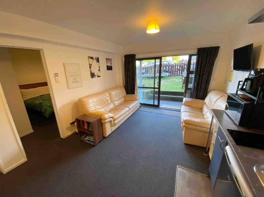 Cosy & comfortable in Fernhill view 2