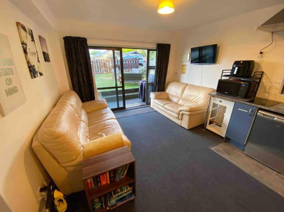 Cosy & comfortable in Fernhill view 4