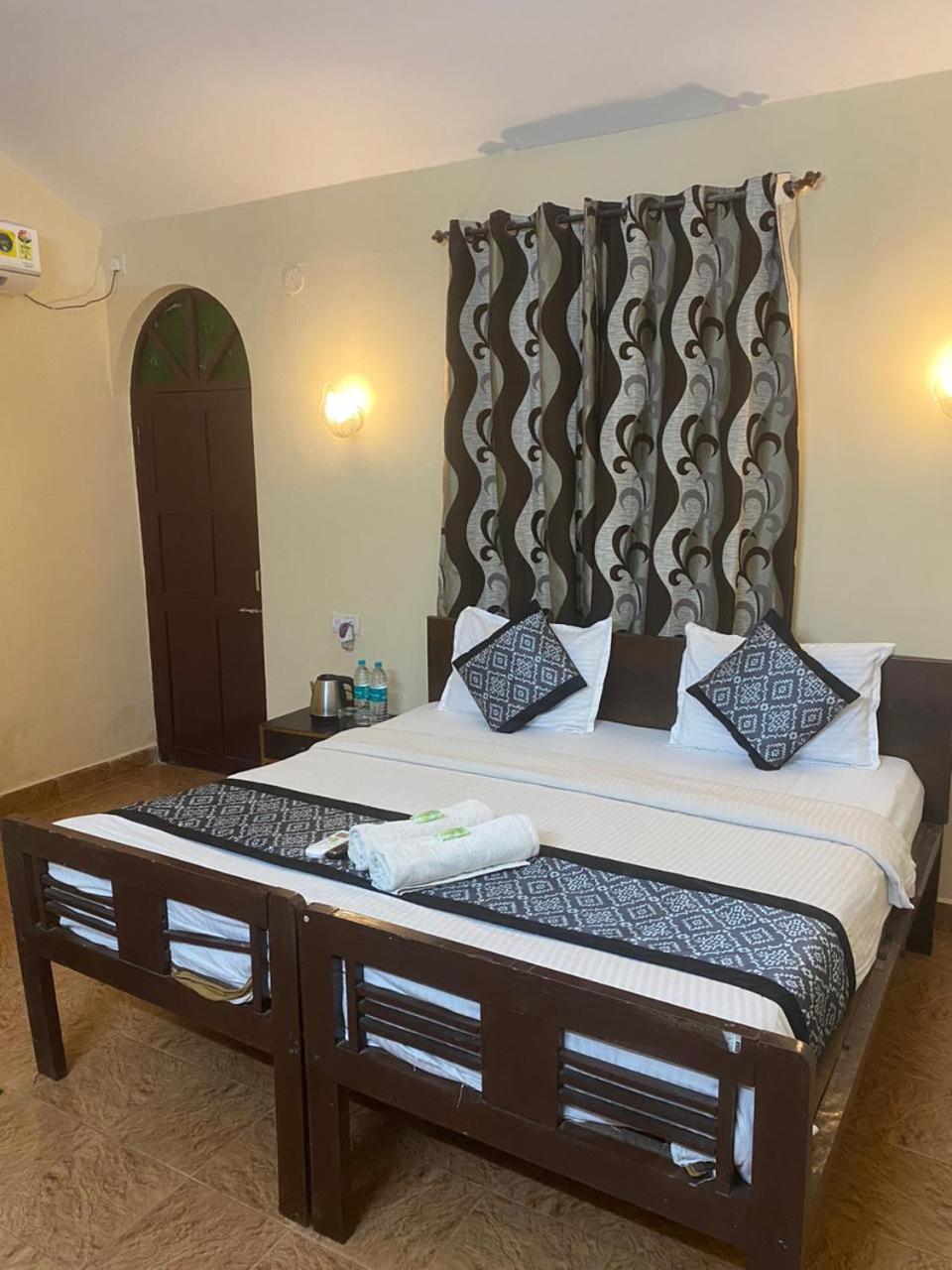 Baga Beach Palms view 4