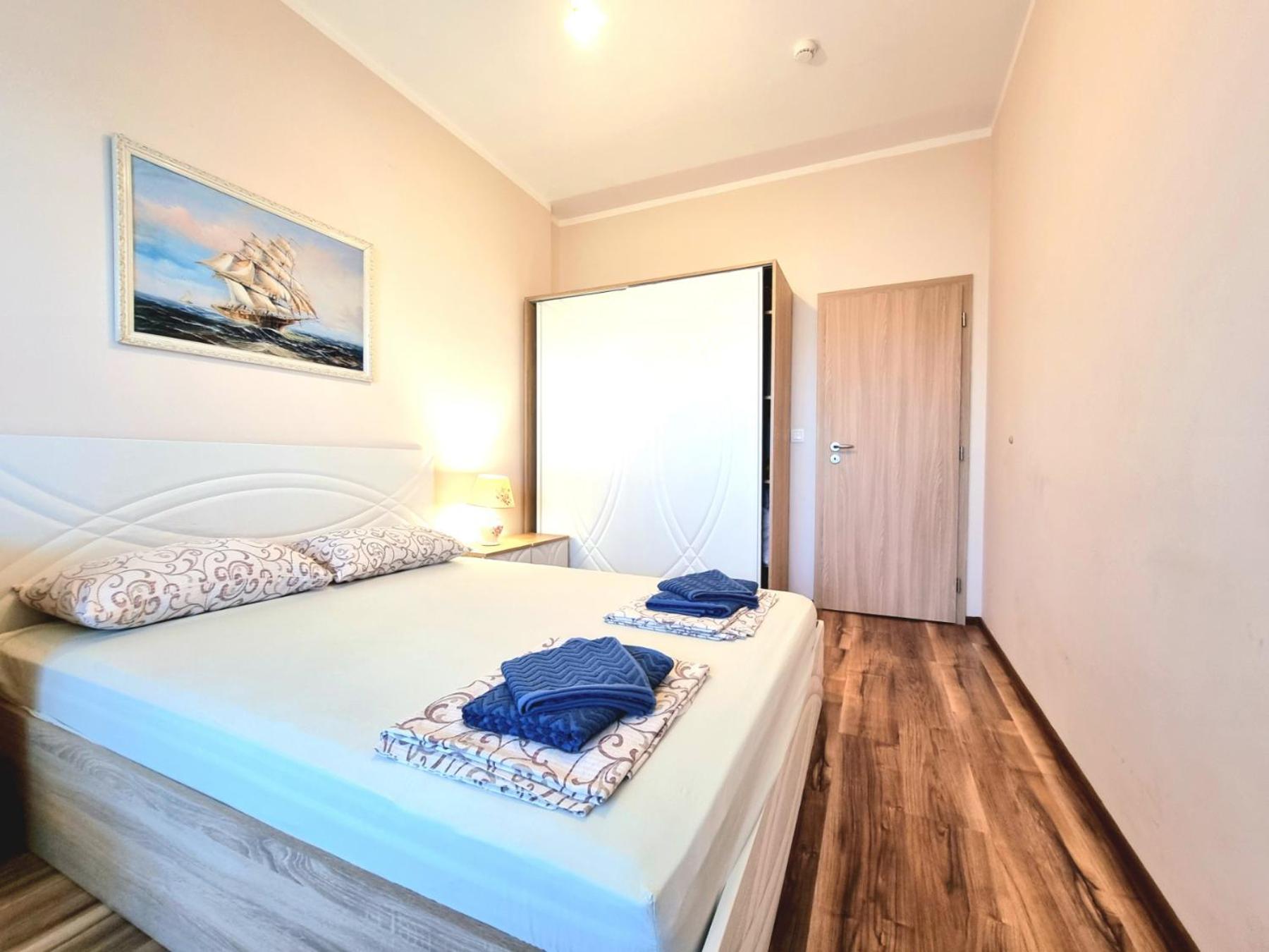 Sea View Residence with Parking