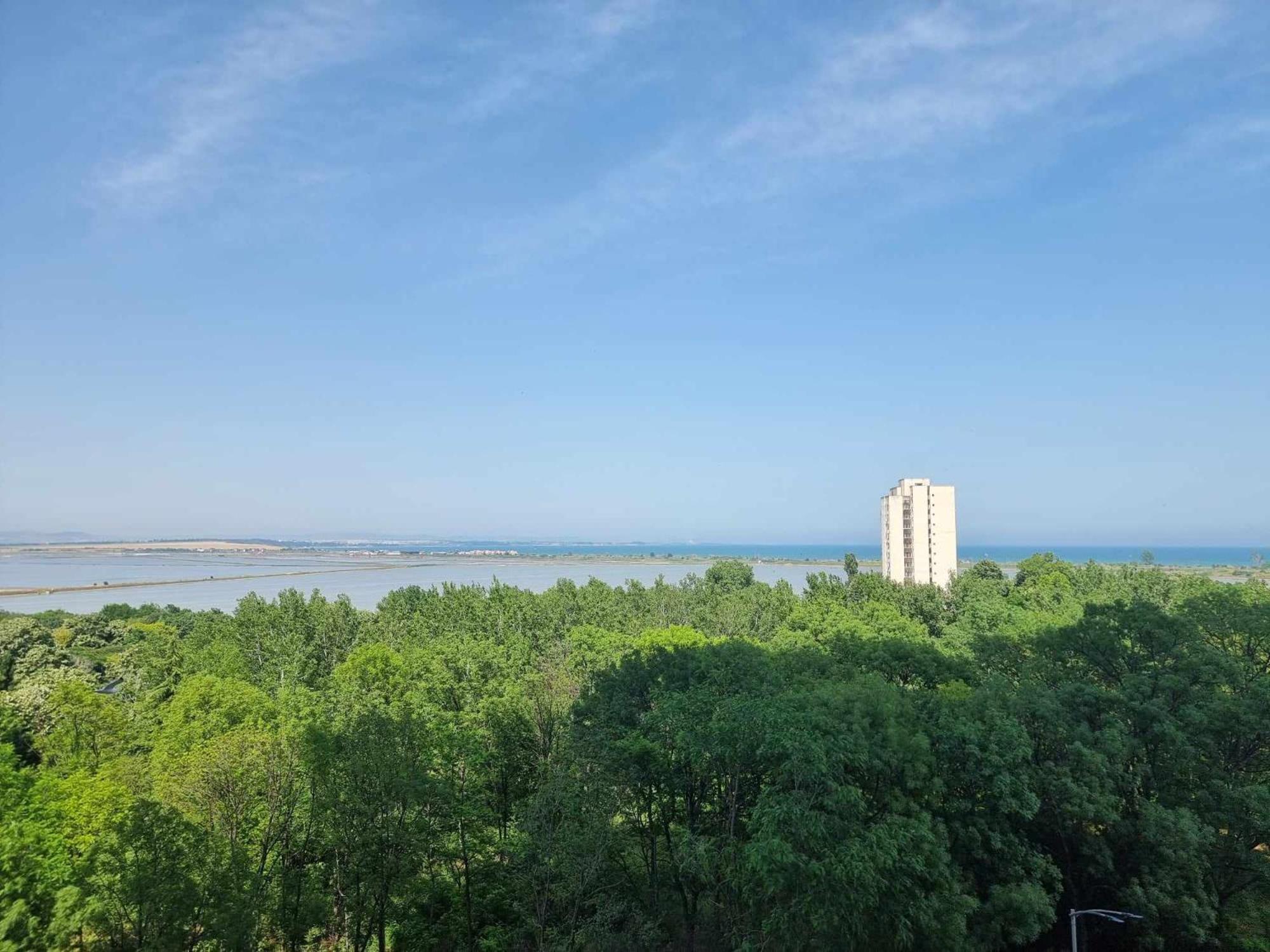 Sea View Residence with Parking