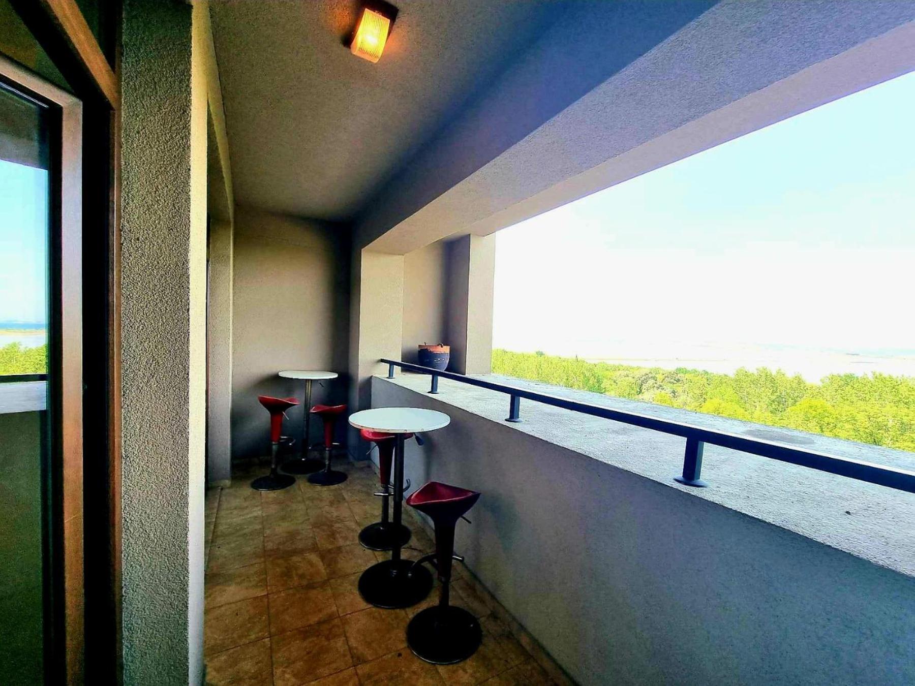Sea View Residence with Parking