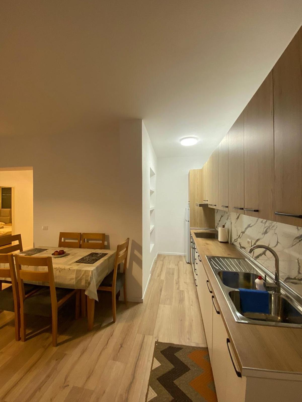 Sea Breeze Spacious 135m Beach Family Apartment by Z