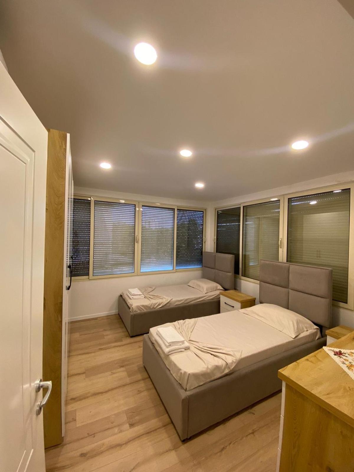 Sea Breeze Spacious 135m Beach Family Apartment by Z