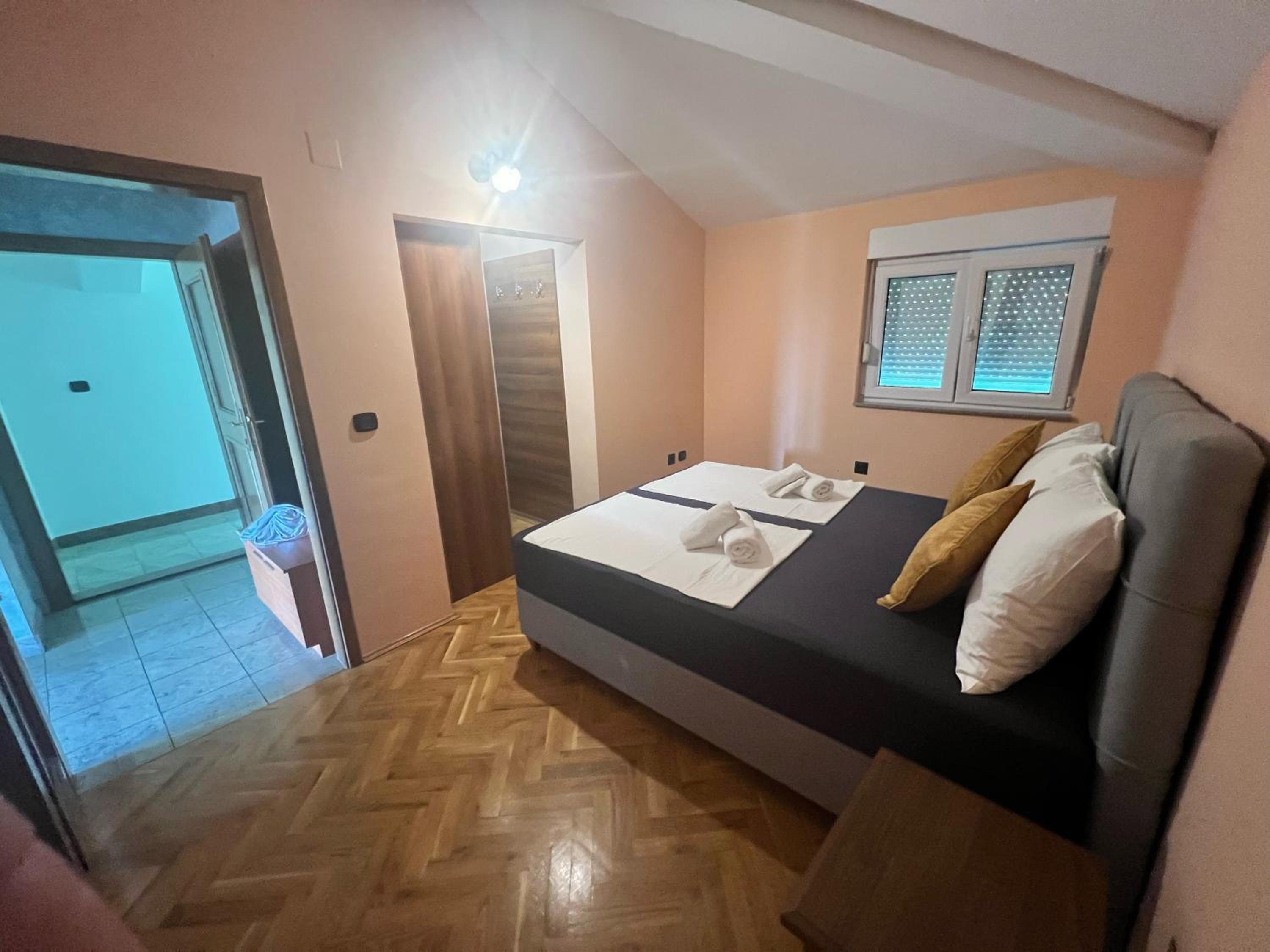 Apartment Elza