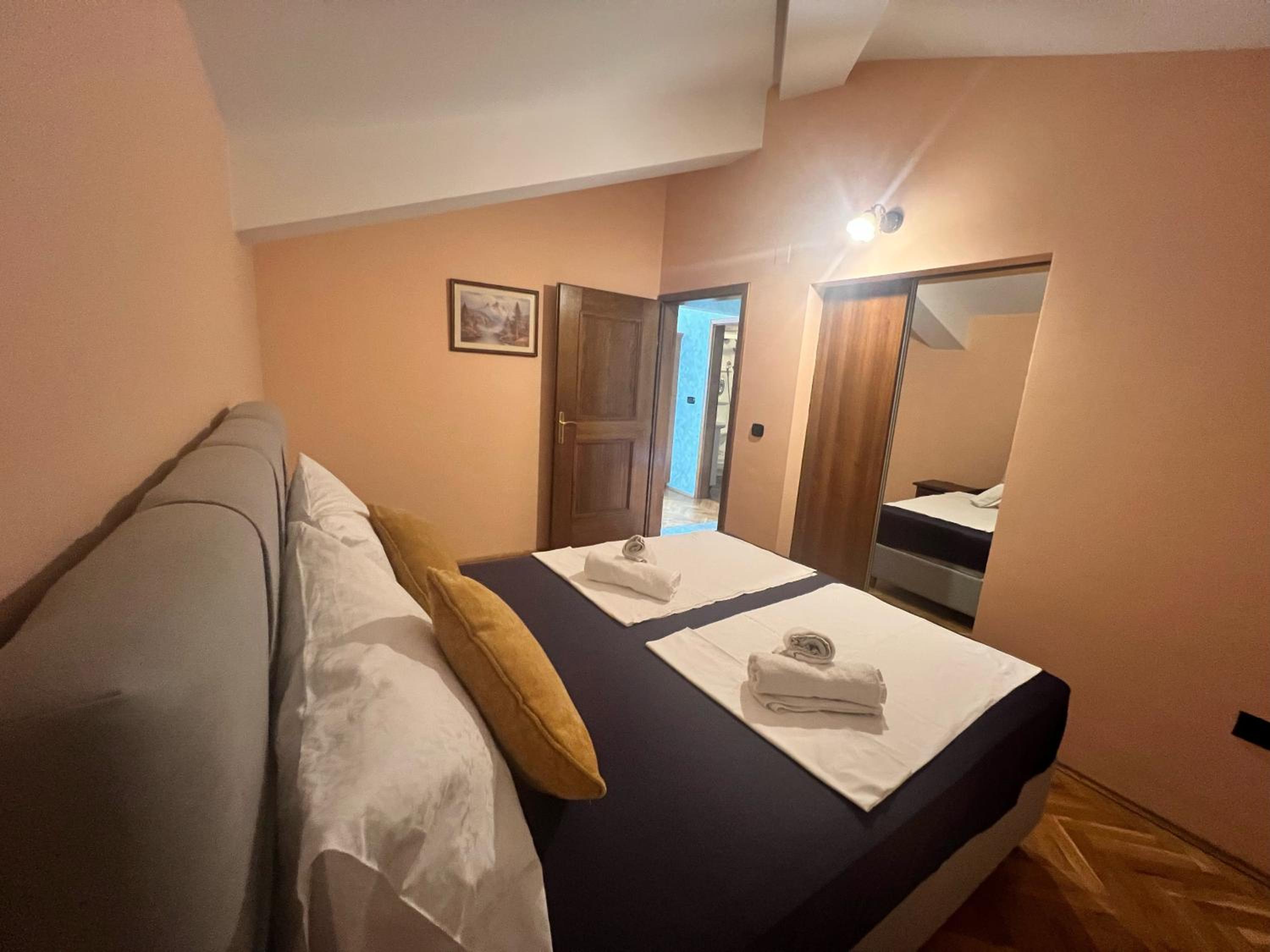 Apartment Elza