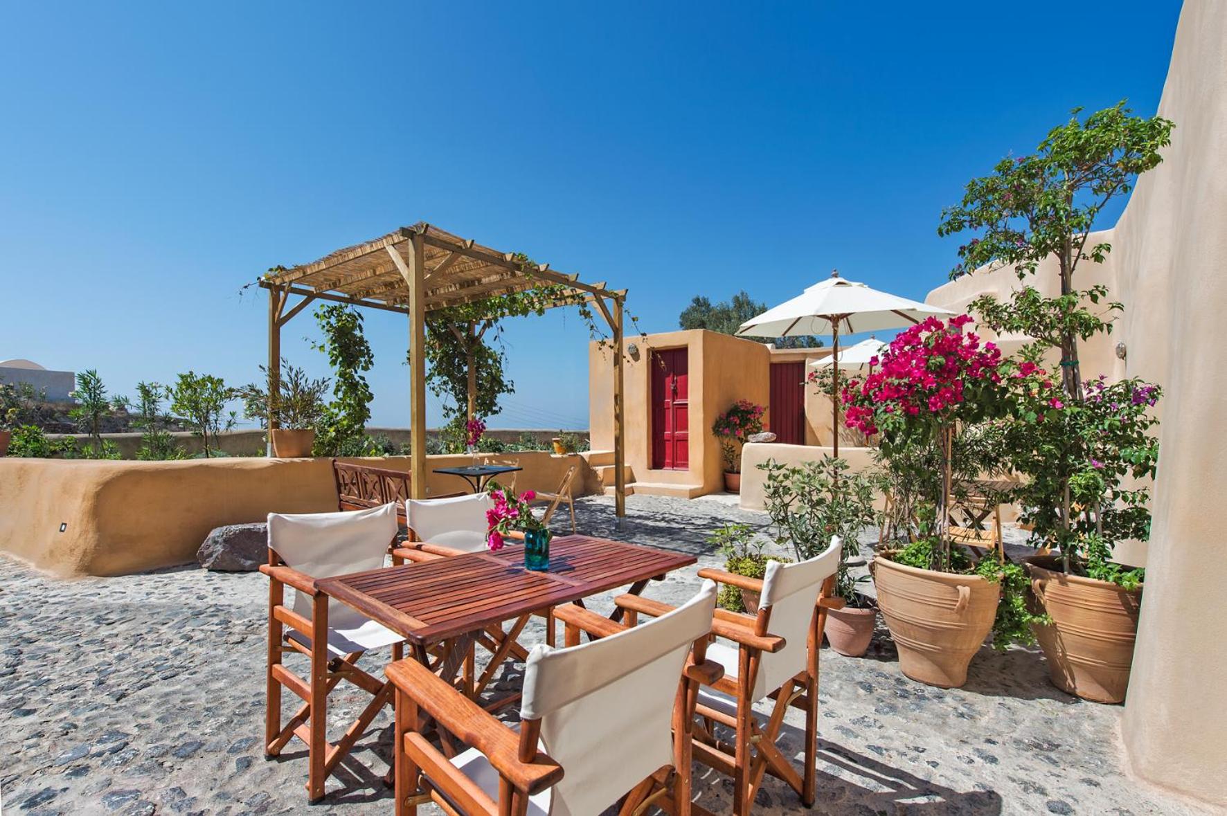 AMELIE'S CAVES by NIKO photo 3