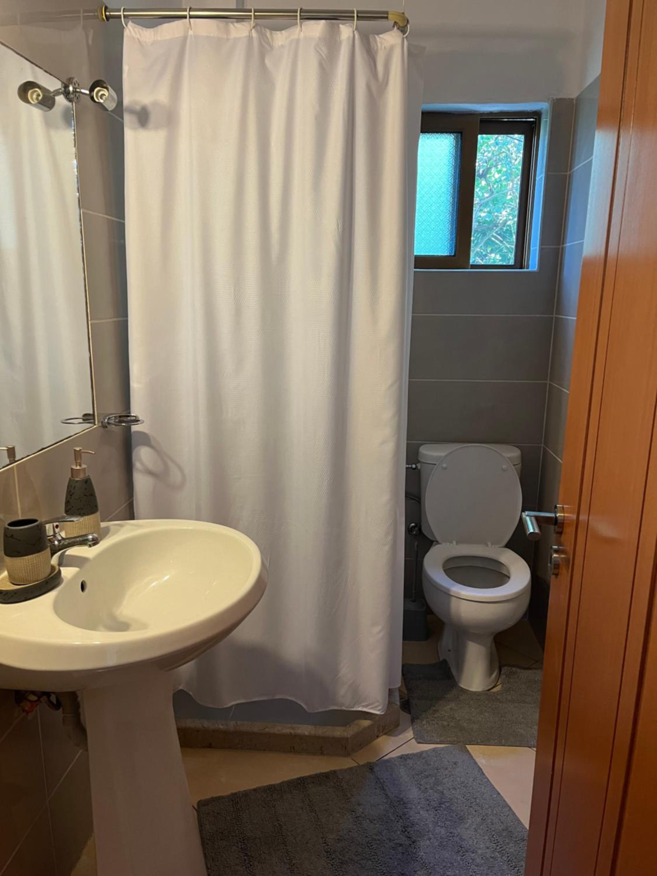 B Vishe Guest House