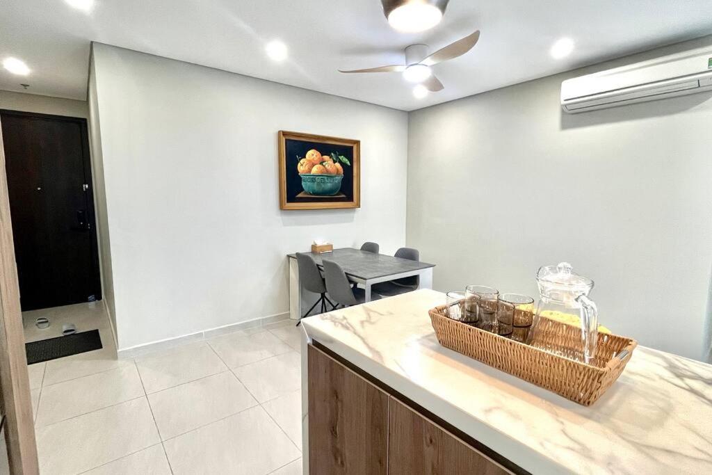 Luxury cozy 2BR 2BTH apt private park