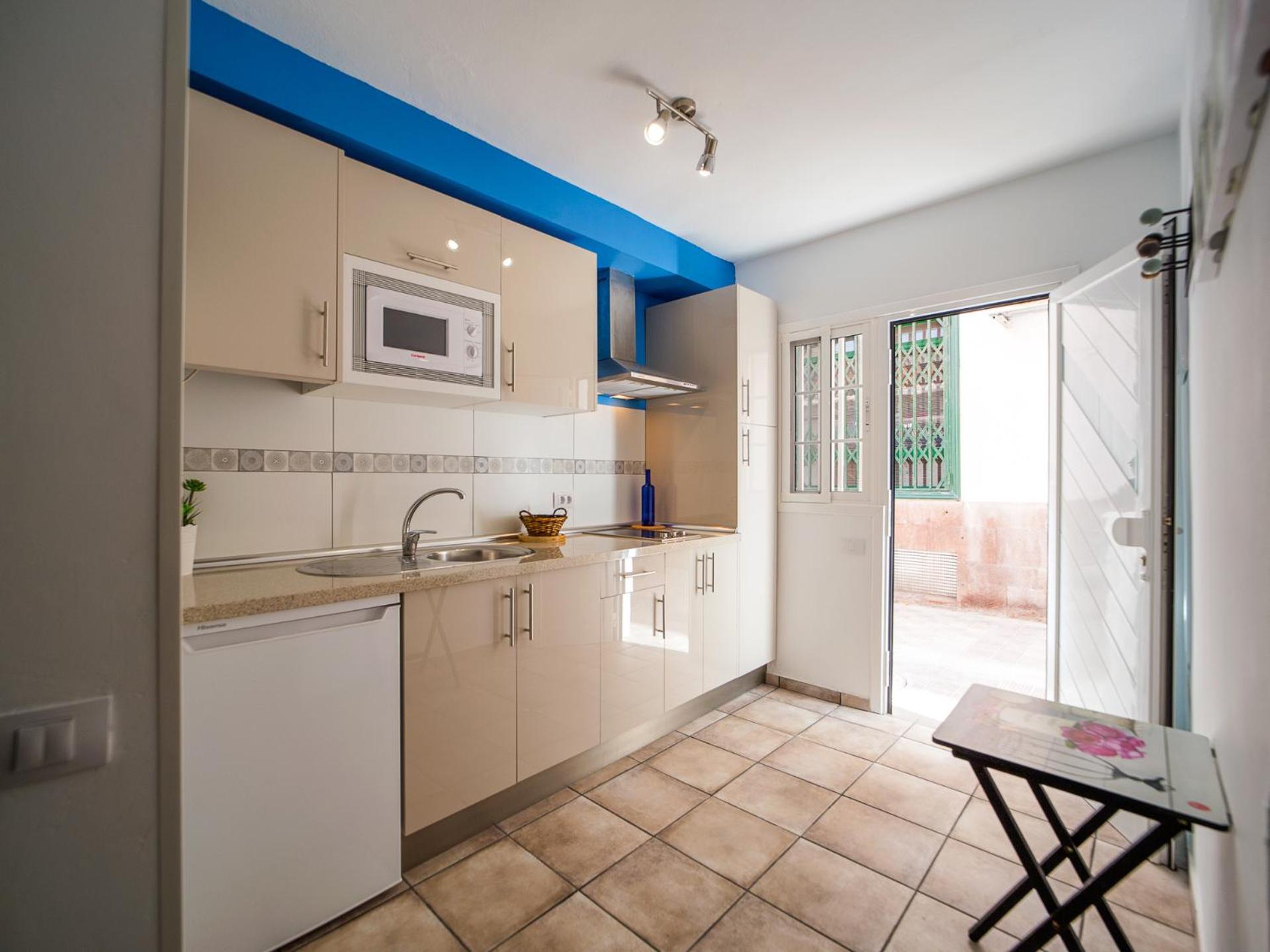 Estudio Parada Baja en Playa Santiago
