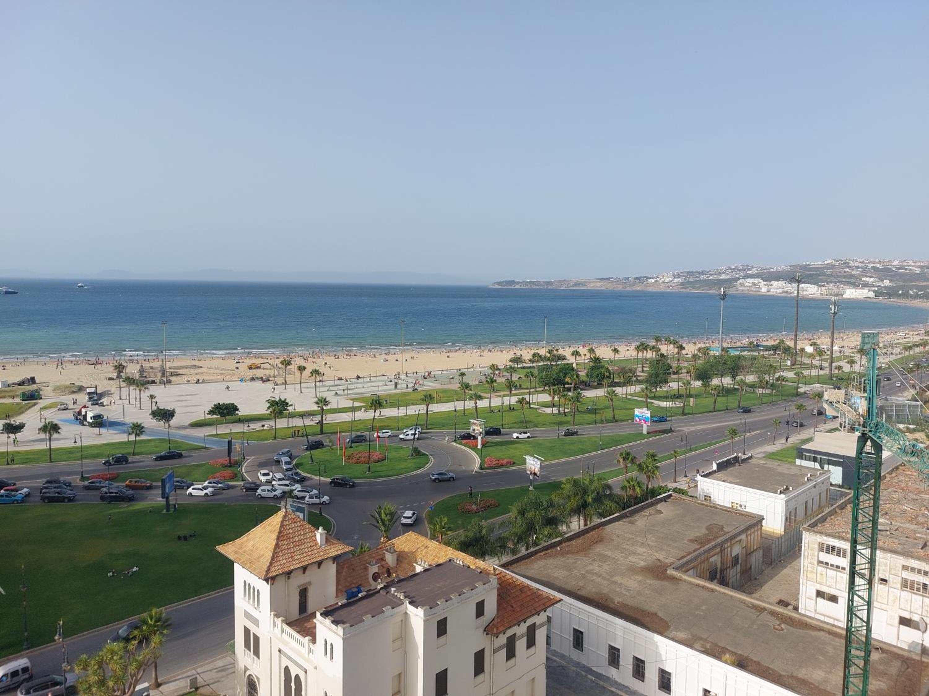 Bel appartement front mer Tanger view 2
