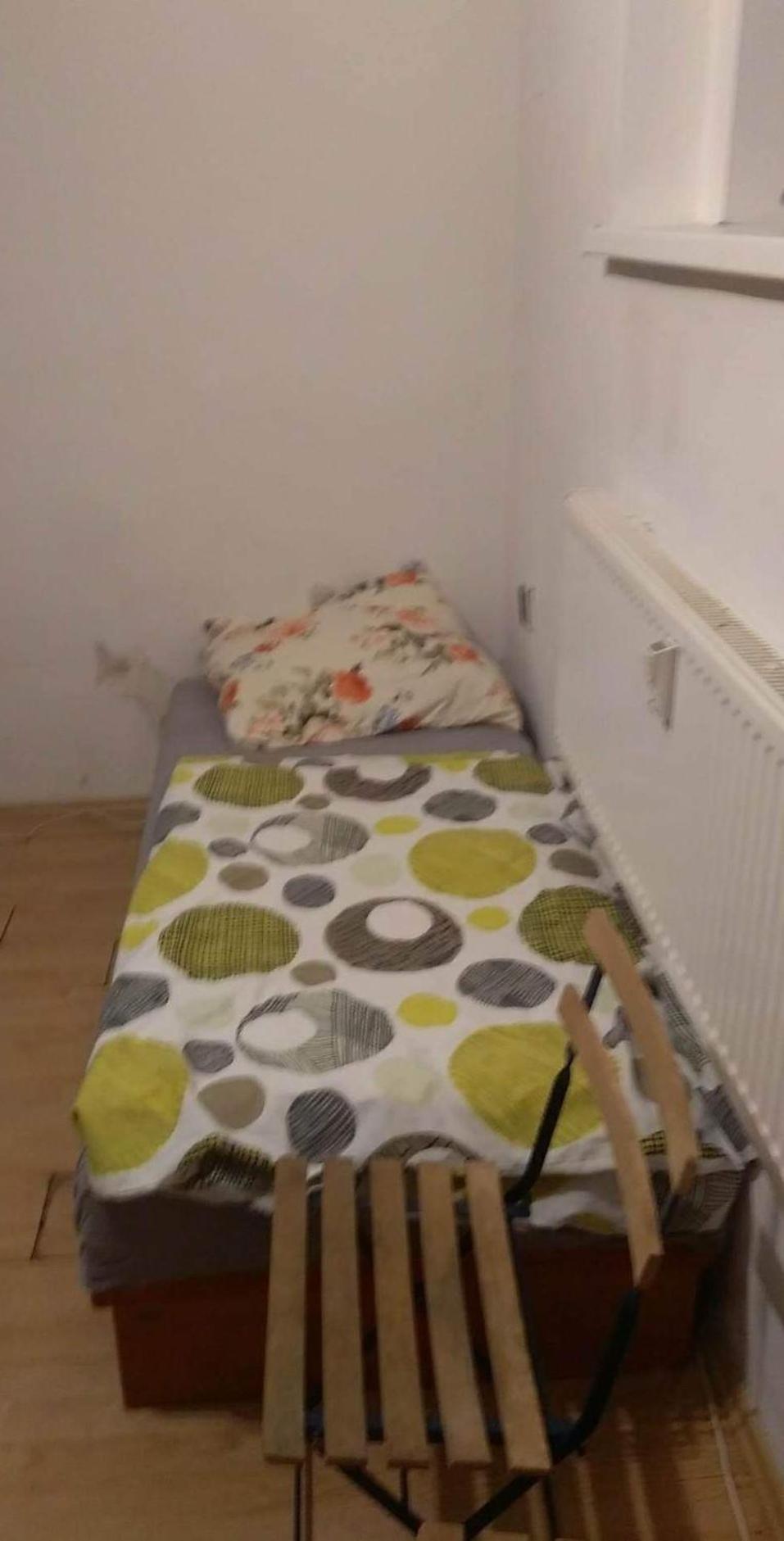 Economy flat 18 minutes from Vaclavske namesti