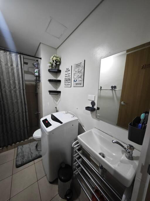 LuxHomme 2- Bedroom Luxury Condo Unit view 4