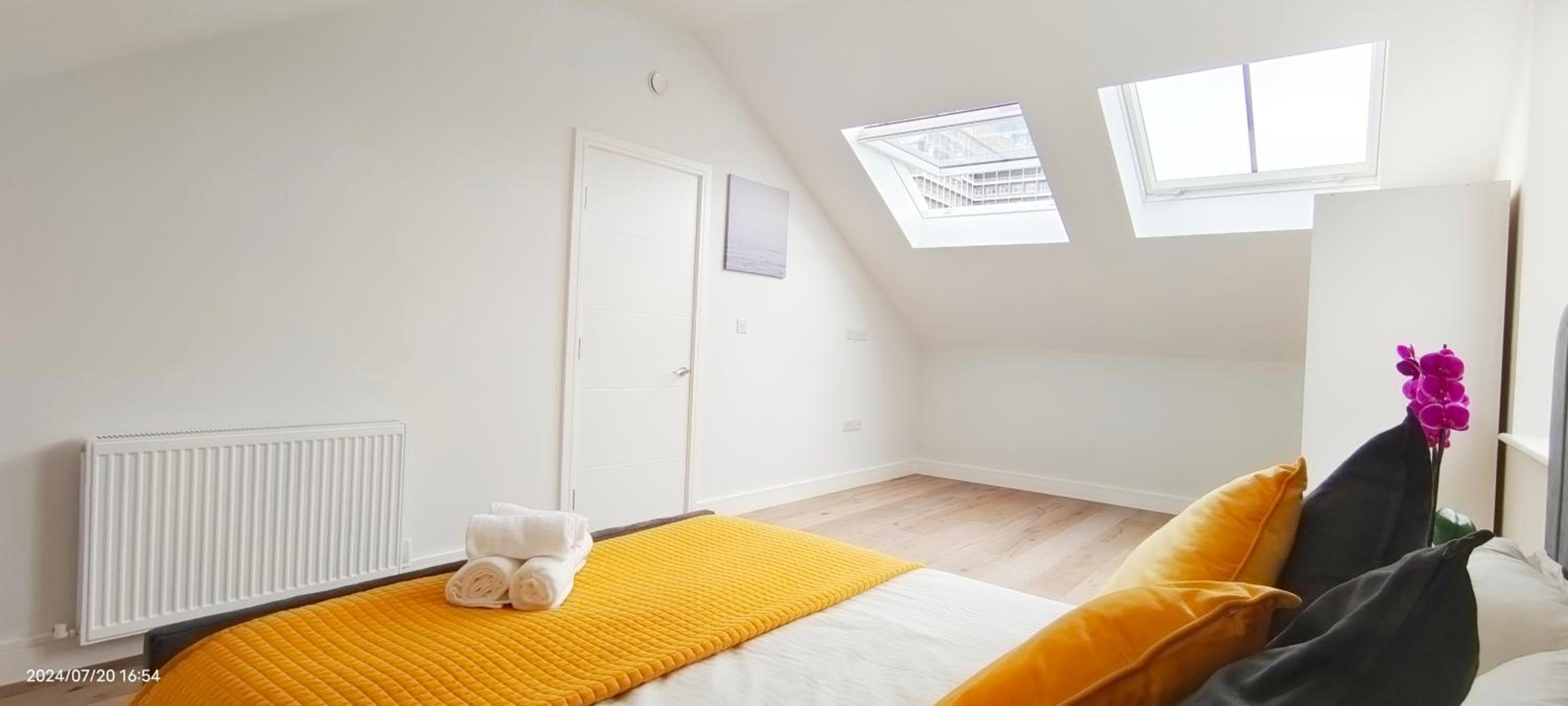Luxurious and Modern 3b3b Apartment in Hammersmith